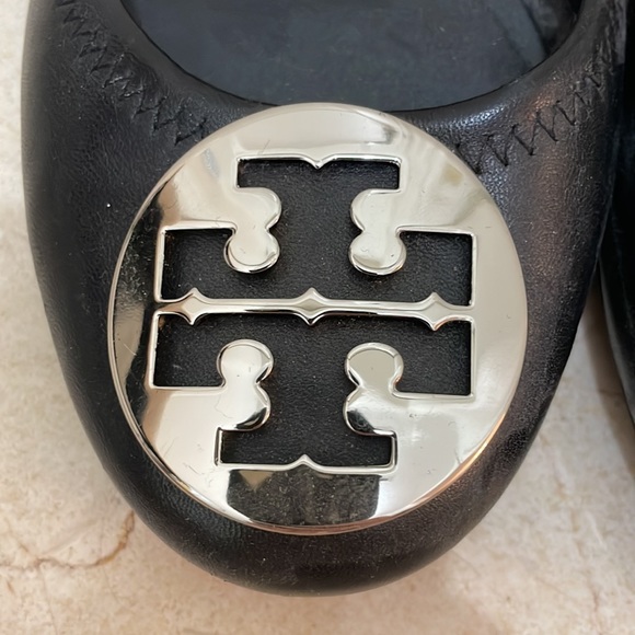 Black Tory Burch ballet flats - Picture 3 of 4